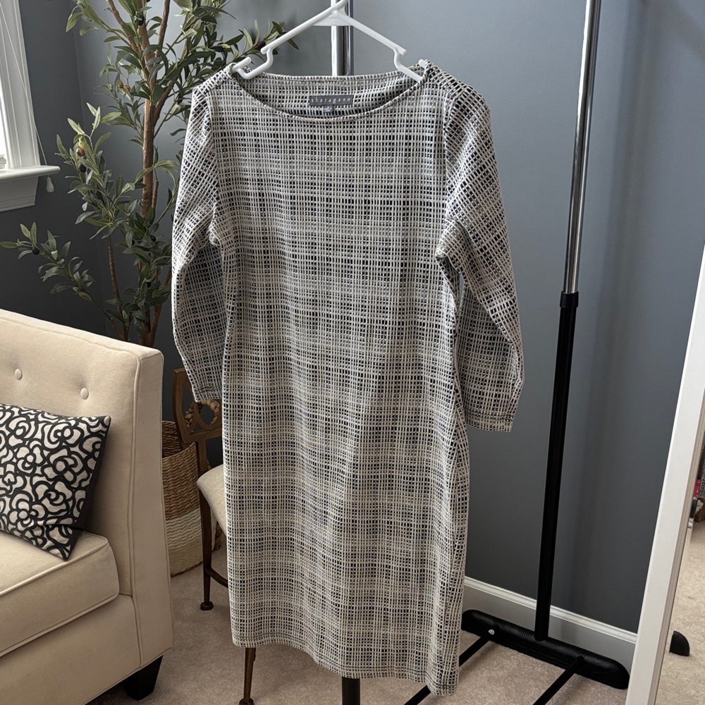 Sharagano Monochrome Long Sleeve Dress
